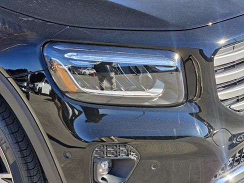 Certified 2025 Mercedes-Benz GLB 250 4MATIC image 6