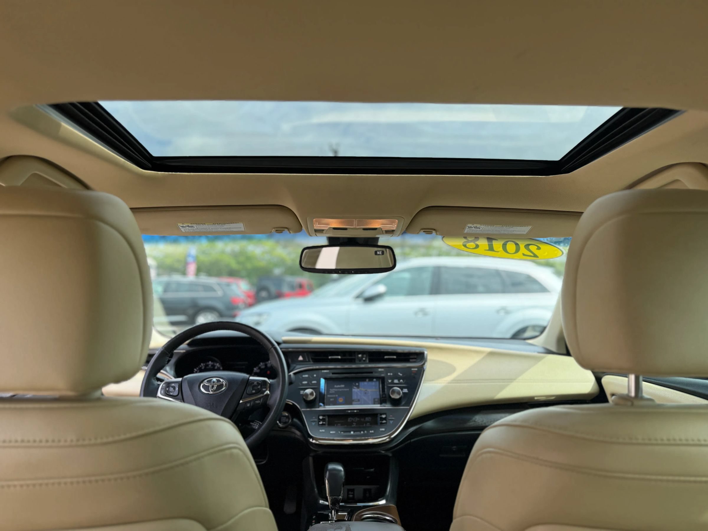 Used 2018 Toyota Avalon XLE Premium FWD image 18