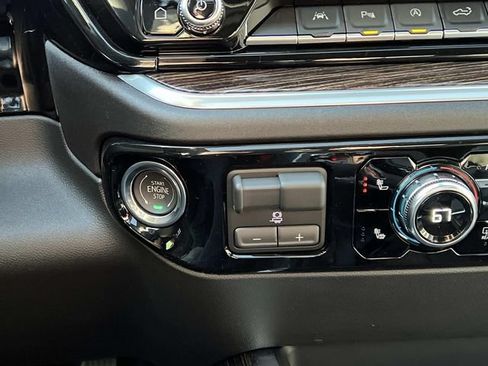 New 2026 GMC Sierra 1500 Elevation w/ Elevation Premium Package AWD/4WD image 24