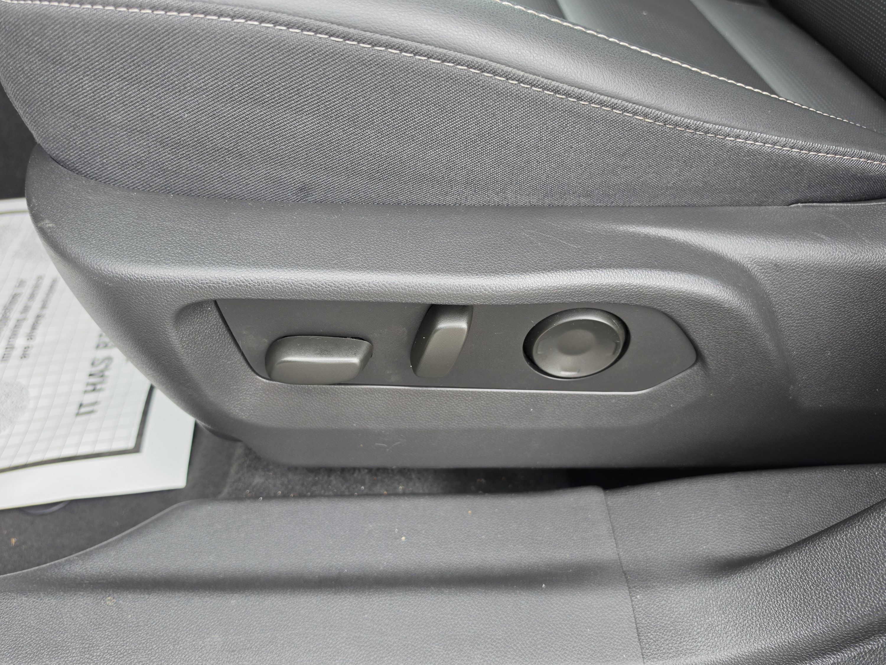 Used 2024 Buick Envision Preferred AWD/4WD image 24