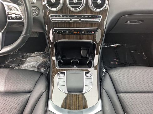 Used 2022 Mercedes-Benz GLC 300 4MATIC w/ Driver Assistance Package image 4