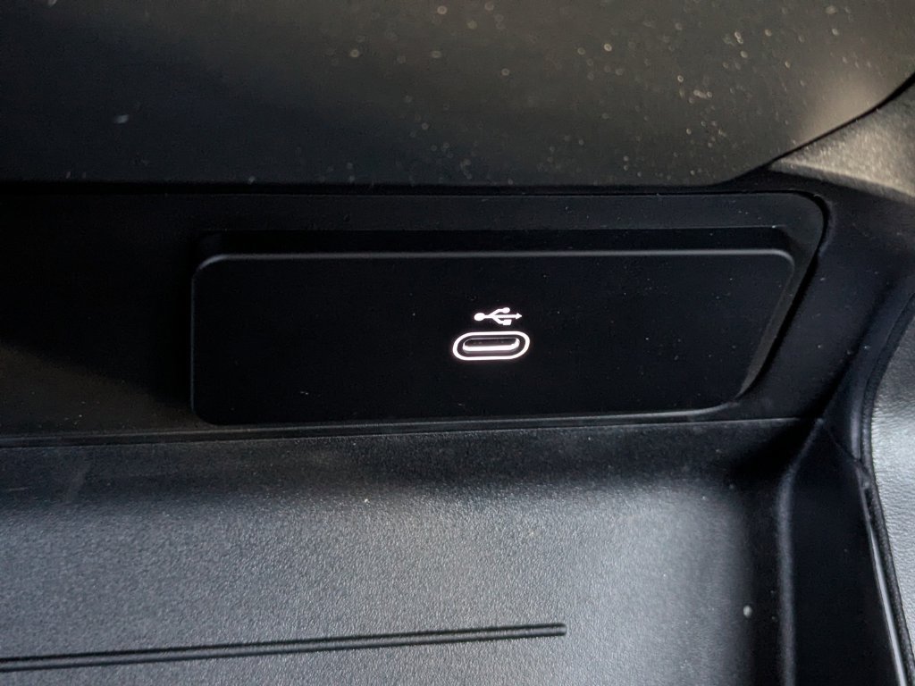 New 2025 Land Rover Defender 130 S AWD/4WD image 27