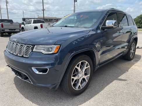 Used 2020 Jeep Grand Cherokee Overland AWD/4WD image 6