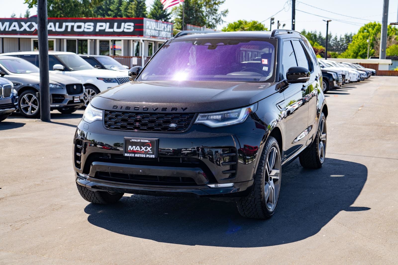 Used 2022 Land Rover Discovery HSE R-Dynamic AWD/4WD image 4
