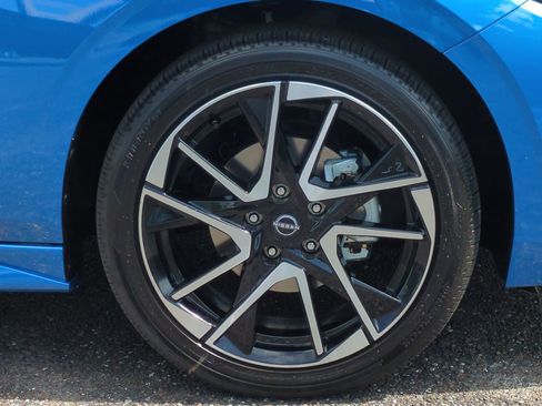 New 2025 Nissan Sentra SR image 11