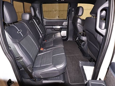 Certified 2025 Ford F250 Platinum w/ Tremor Off-Road Package AWD/4WD image 19