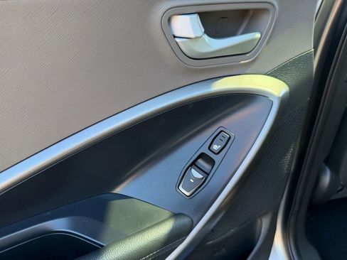 Used 2014 Hyundai Santa Fe Sport w/ Technology Package 04 image 28