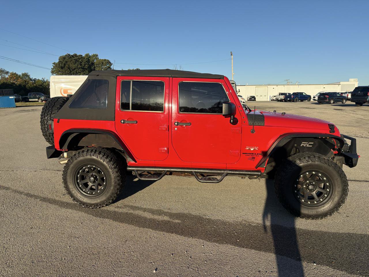 Used 2017 Jeep Wrangler Unlimited Sahara w/ Trailer Tow Group AWD/4WD image 2