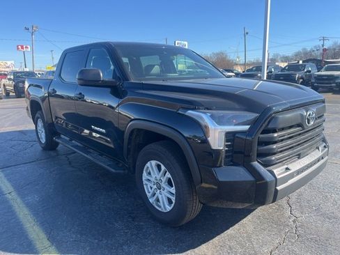 Used 2025 Toyota Tundra SR5 w/ SR5 Premium Package image 3