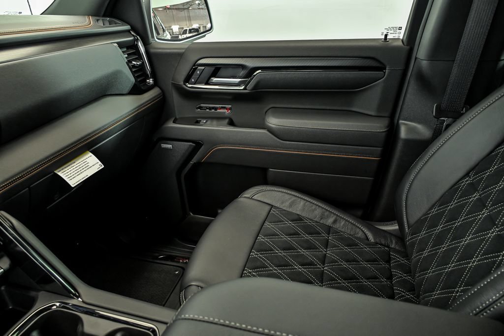 New 2026 GMC Sierra 1500 AT4 w/ Technology Package AWD/4WD image 18