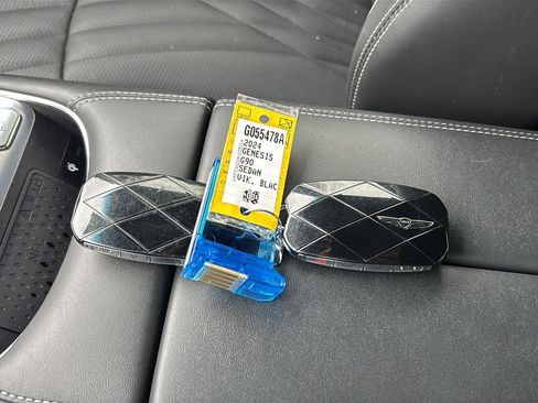 Used 2024 Genesis G90 3.5T image 43