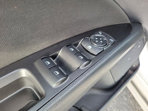 Used 2018 Ford Fusion SE w/ Equipment Group 201A image 16