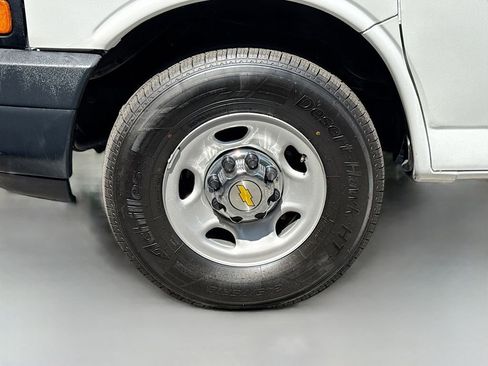 Used 2023 Chevrolet Express 2500 w/ Driver Convenience Package RWD image 28