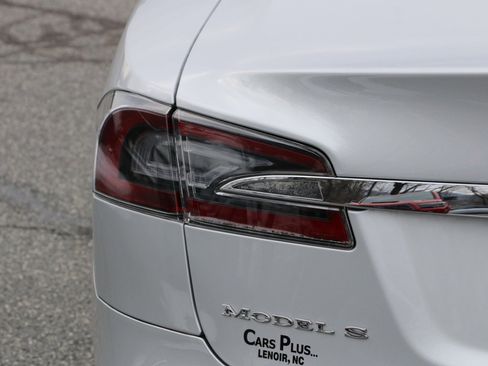 Used 2013 Tesla Model S BASE image 6