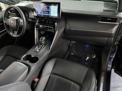 Used 2021 Toyota Venza Limited image 23