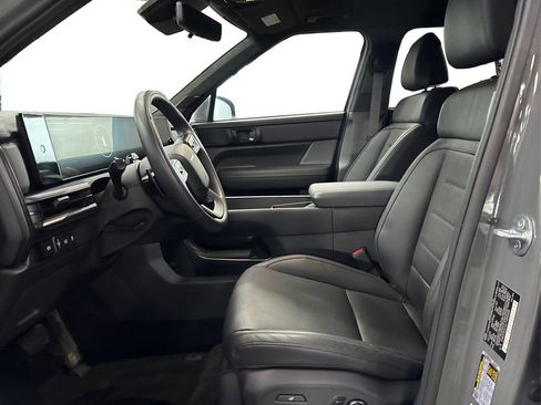 Used 2026 Hyundai Santa Fe Calligraphy image 9