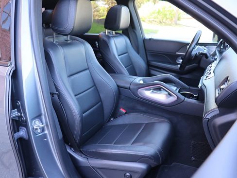 Used 2021 Mercedes-Benz GLE 350 4MATIC w/ AMG Line Exterior image 21