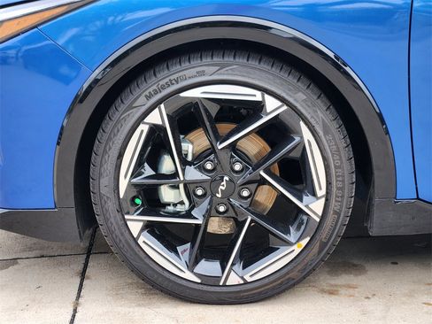 New 2025 Kia K4 GT-Line w/ GT-Line Premium Package image 7