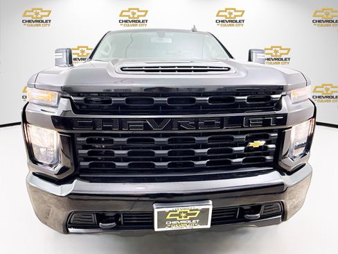 Used 2022 Chevrolet Silverado 2500 Custom w/ Custom Value Package RWD image 2
