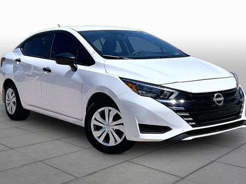 Used 2025 Nissan Versa S w/ Trunk Package FWD image 3
