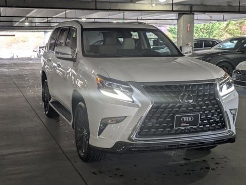 Used 2023 Lexus GX 460 Premium image 3