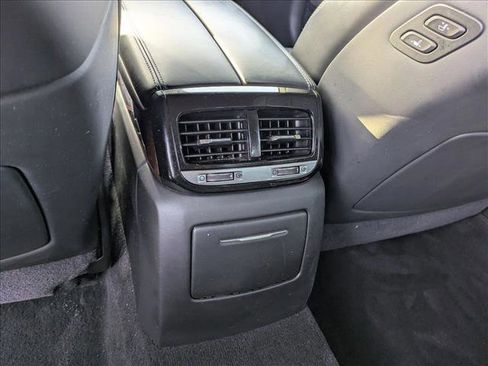 Used 2017 Genesis G90 3.3T Premium image 18