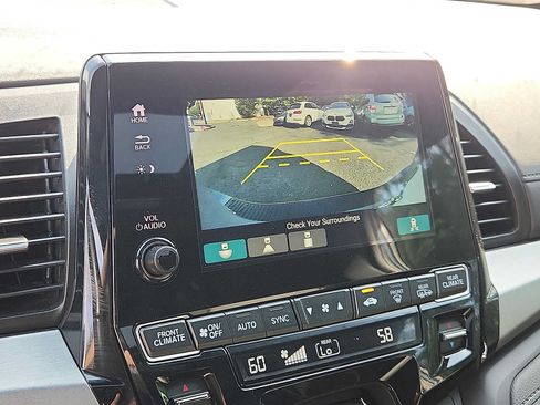 Certified 2023 Honda Odyssey Sport image 17