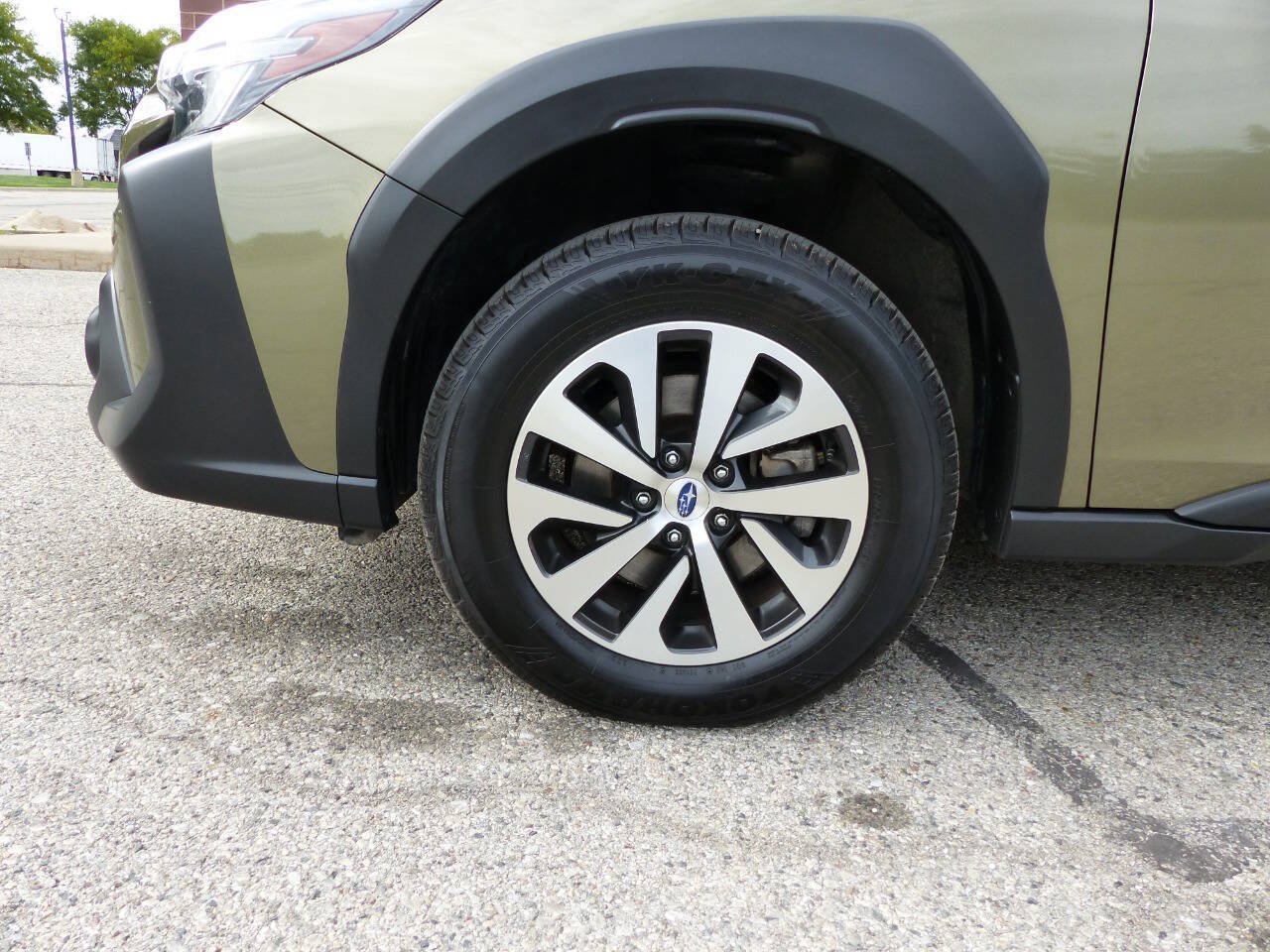 Used 2023 Subaru Outback Premium AWD/4WD image 15