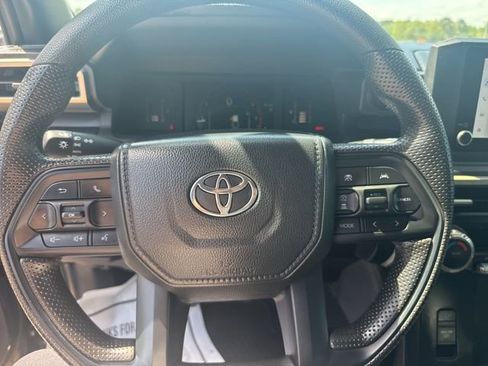 Used 2024 Toyota Tacoma SR AWD/4WD image 18