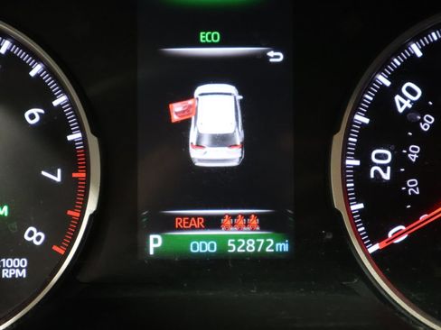 Used 2021 Toyota RAV4 XLE Premium AWD/4WD image 39