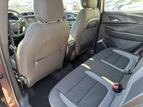 Used 2023 Chevrolet TrailBlazer LS image 9