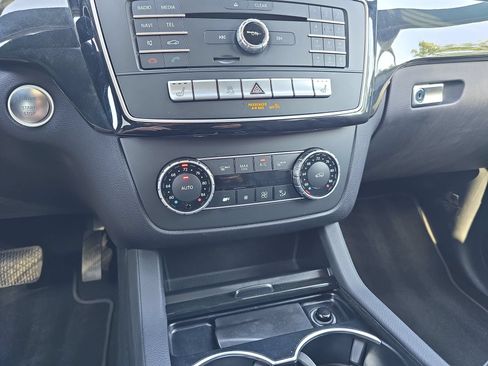 Used 2017 Mercedes-Benz GLE 350 4MATIC image 24