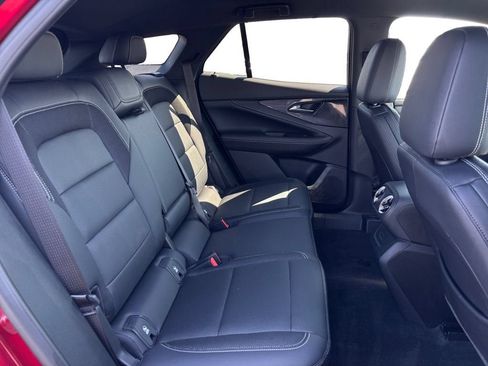 Certified 2025 Chevrolet Blazer EV LT w/ Super Cruise Package AWD/4WD image 18