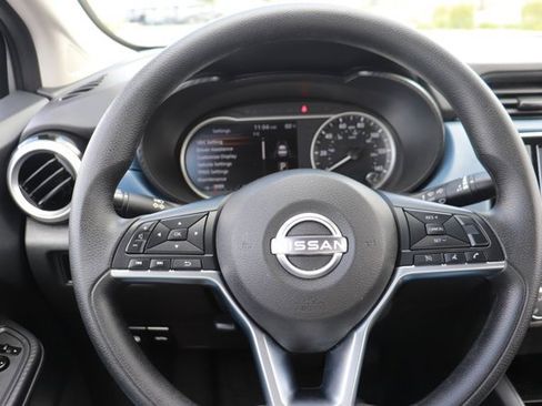 Used 2025 Nissan Versa SV FWD image 17