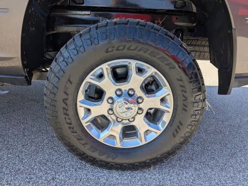 Used 2024 RAM 2500 Laramie image 17