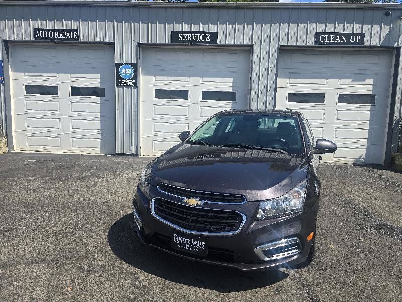 Used 2015 Chevrolet Cruze LT FWD image 8
