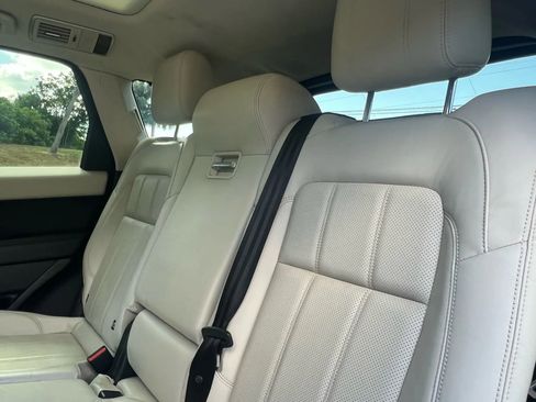Used 2018 Land Rover Range Rover Sport HSE image 20