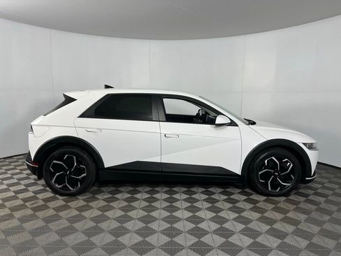 Used 2024 Hyundai Ioniq 5 SE image 5