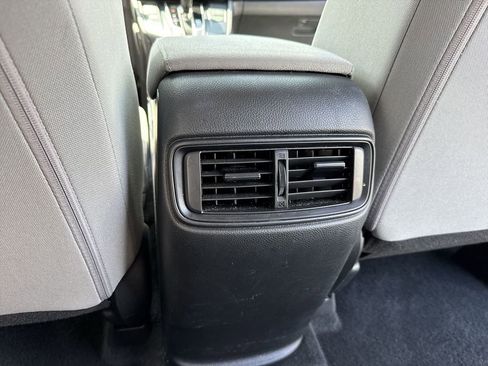 Used 2021 Honda CR-V LX image 33