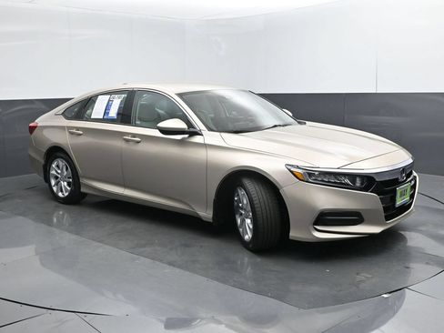 Used 2018 Honda Accord LX image 30