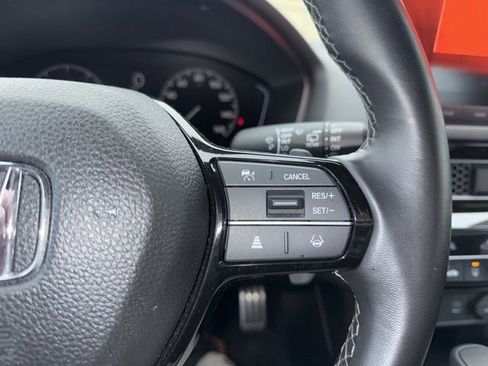 Used 2025 Honda Civic Sport image 18