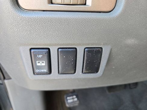 Used 2006 Nissan Titan SE AWD/4WD image 15