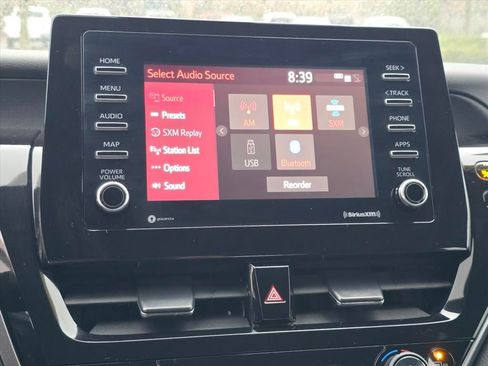 Used 2024 Toyota Camry SE image 25