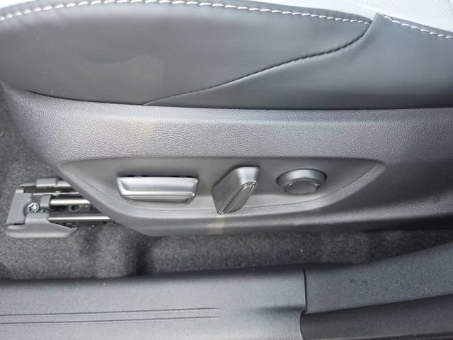 New 2026 Subaru Solterra AWD/4WD image 12