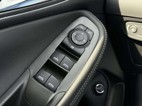 Used 2023 Buick Encore GX Select w/ Sport Touring Package FWD image 18