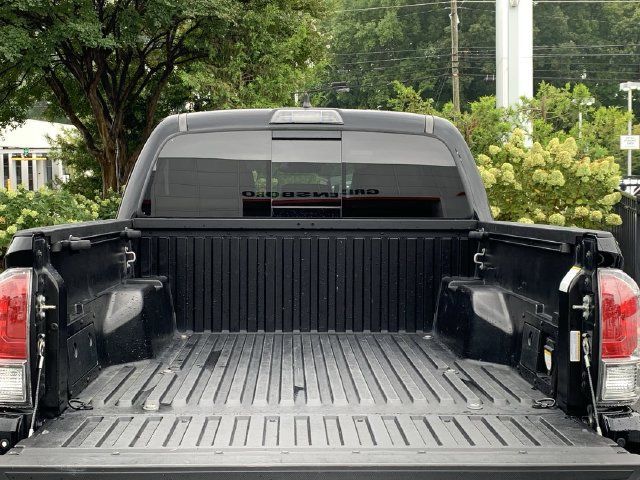 Used 2018 Toyota Tacoma Limited RWD image 38