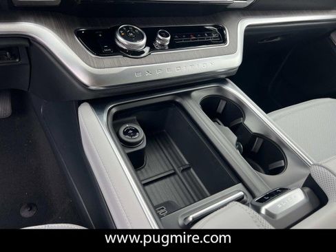 New 2026 Ford Expedition Platinum w/ Platinum Ultimate Package image 26