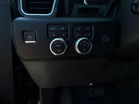 Used 2023 GMC Sierra 1500 Denali w/ Denali Reserve Package AWD/4WD image 17