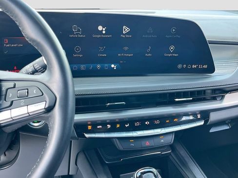 Used 2024 Cadillac XT4 Premium Luxury w/ Technology Package FWD image 15