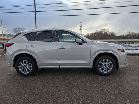 Used 2025 MAZDA CX-5 AWD 2.5 S w/ Preferred Package image 4
